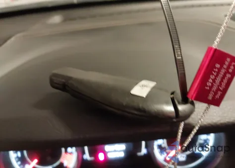 2015 Jeep Cherokee Latitude z USA, uszkodzony, nr VIN 1C4PJMCB6FW669041